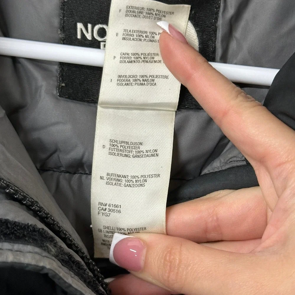 The North Face Puffer Jacket Womens Size M Black Goose Down Insulated Mock Neck